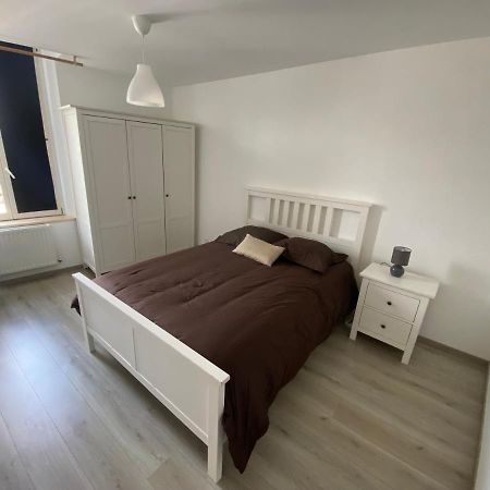 Joli Appartement Avec Parking Gratuit Sur Place 日韦 外观 照片