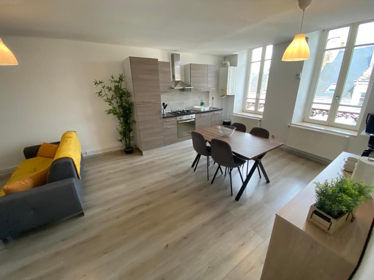 Joli Appartement Avec Parking Gratuit Sur Place 日韦 外观 照片