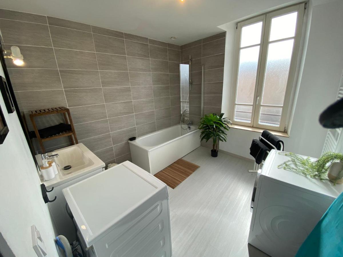 Joli Appartement Avec Parking Gratuit Sur Place 日韦 外观 照片