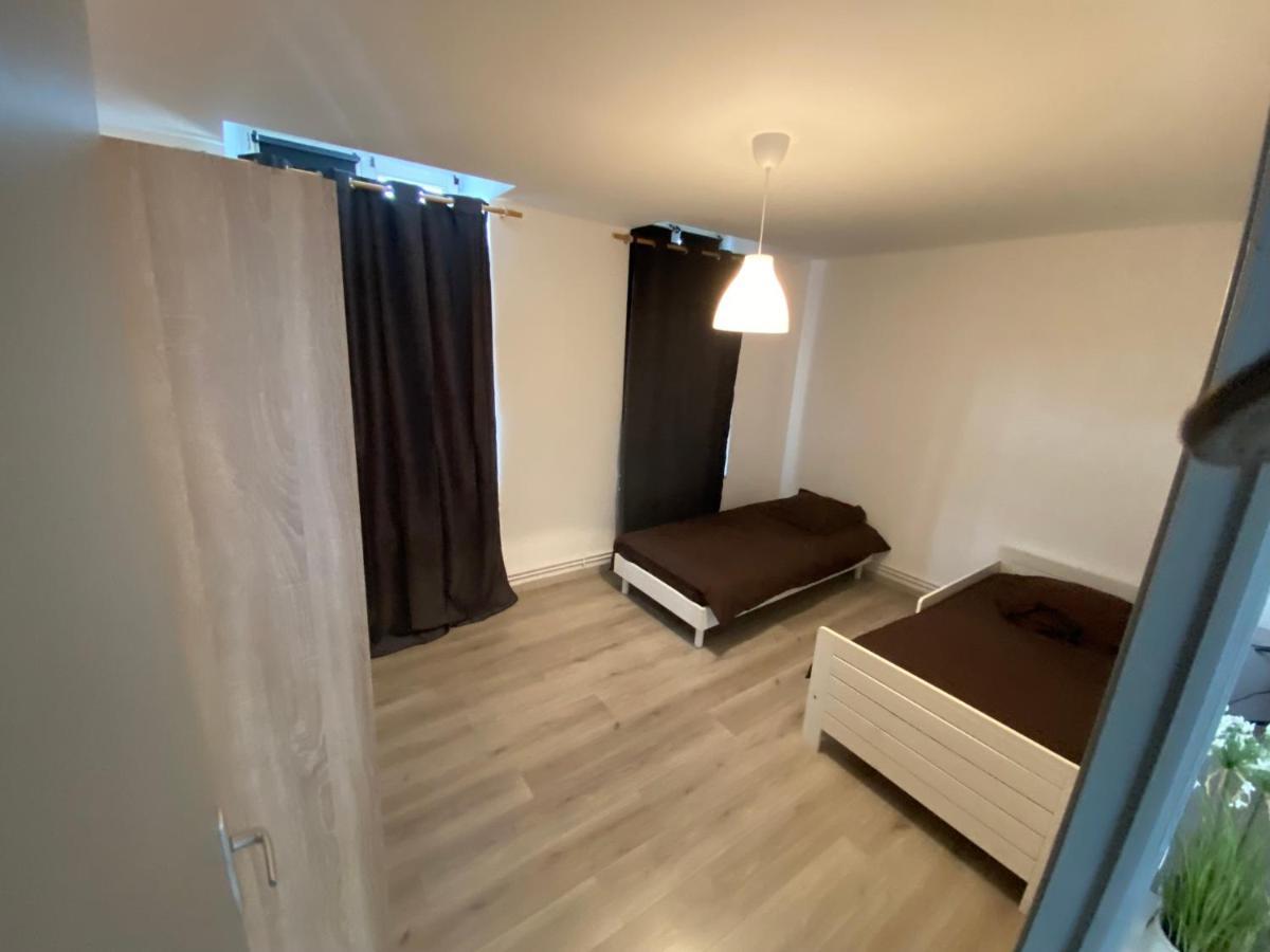 Joli Appartement Avec Parking Gratuit Sur Place 日韦 外观 照片